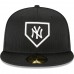New York Yankees Men's New Era Black 2022 Clubhouse 59FIFTY Fitted Hat
