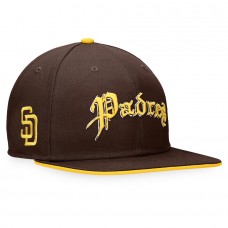 San Diego Padres Men's Fanatics Branded Brown Iconic Old English Snapback Hat