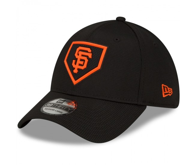 San Francisco Giants Men's New Era Black 2022 Clubhouse 39THIRTY Flex Hat