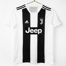 Juventus Home Retro Jersey 2018-19